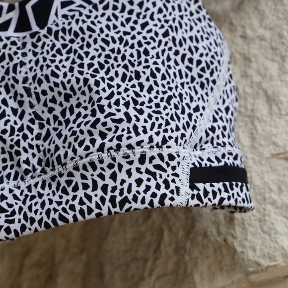 \Lululemon\• Rack Pack Bra - Picture 4 of 11